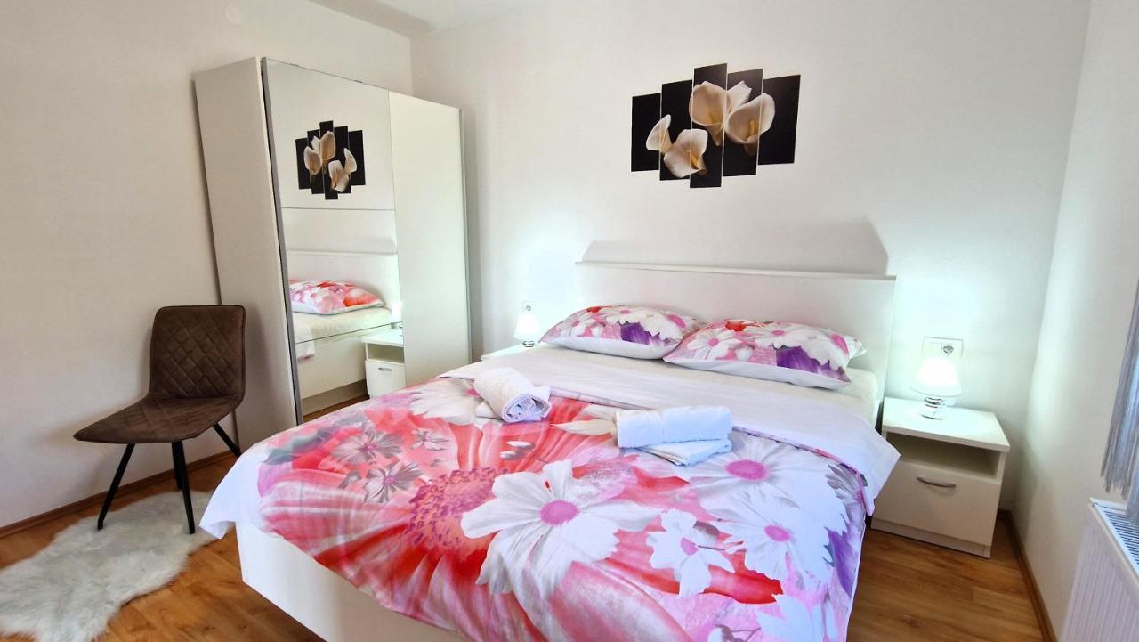 Apartments Pinezic Skrbčići Exterior foto