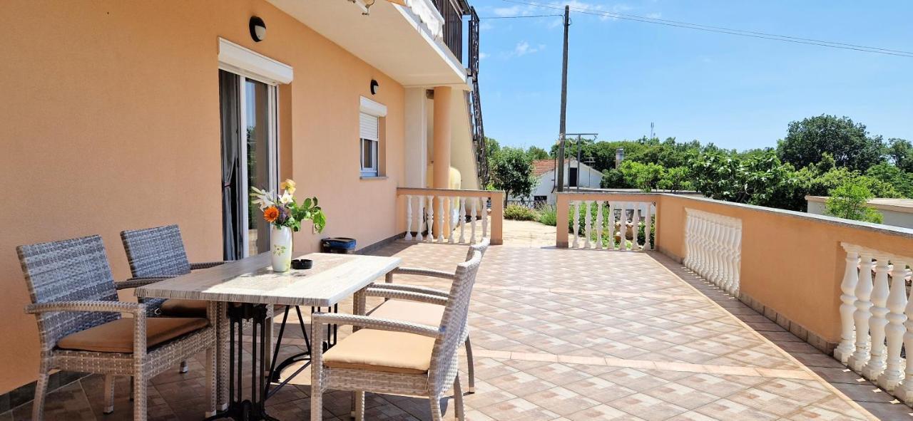 Apartments Pinezic Skrbčići Exterior foto